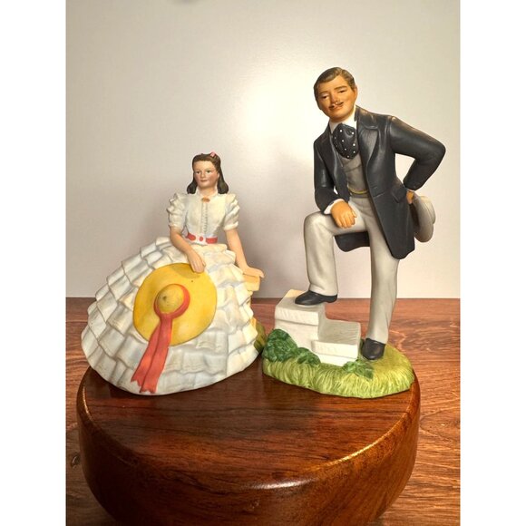 Vintage Avon Gone With the Wind Figurines – Scarlett O’Hara & Rhett Butler – 198 - Picture 1 of 11